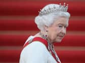 BERLIN, GERMANY - JUNE 24:  Queen Elizabeth II arrives for the state banquet in her honour at Schloss Bellevue palace on the second of the royal couple’s four-day visit to Germany on June 24, 2015 in Berlin, Germany. The Queen and Prince Philip are scheduled to visit Berlin, Frankfurt and the concentration camp memorial at Bergen-Belsen during their trip, which is their first to Germany since 2004.  (Photo by Sean Gallup/Getty Images)