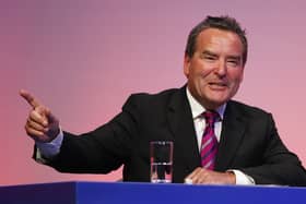 Jeff Stelling leaving Sky Sports: Soccer Saturday presenter confirms departure after 30 years