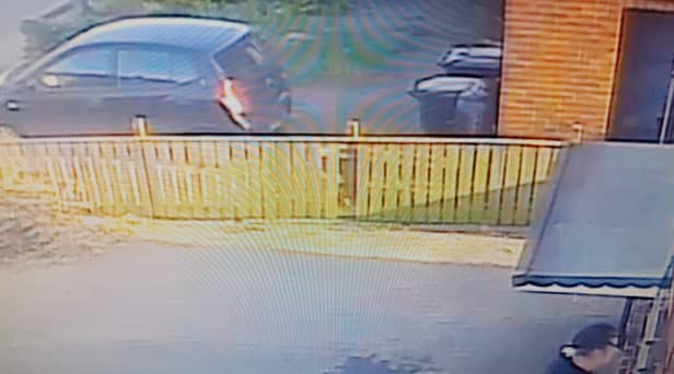 Sophie leaving her home address at 7.06pm