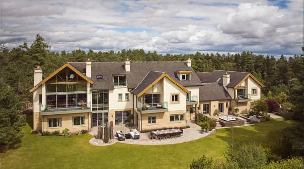  A £3.5m Scottish mansion is up for grabs in a breast cancer fundraising prize draw. The six-bedroom home is the first-ever Scottish house to be available in the Omaze Million Pound House Draw Ð which is raising funds for Breast Cancer Now.