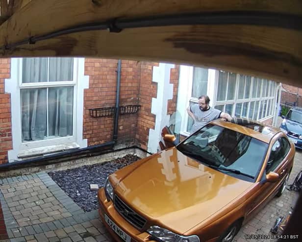 Man narrowly avoids catastrophe after forgetting handbrake.