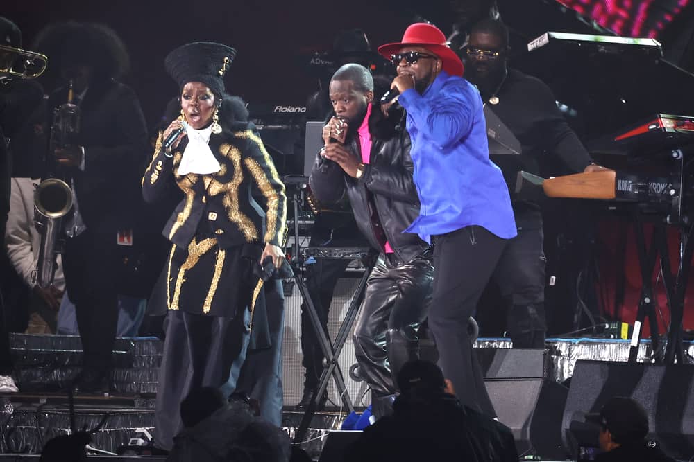 Lauryn Hill and the Fugees have quietly cancelled US tour dates, putting UK dates in question.