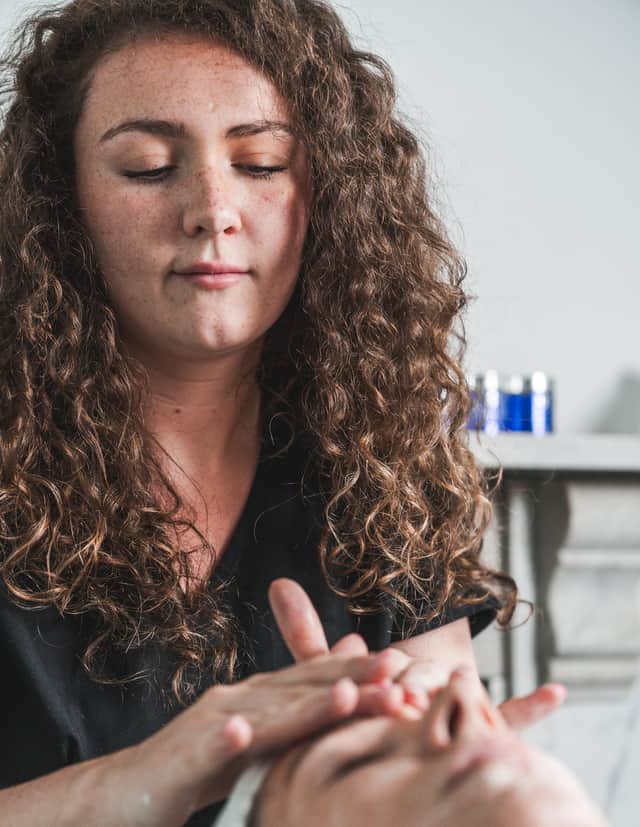 Nadia, a trained clinic facialist