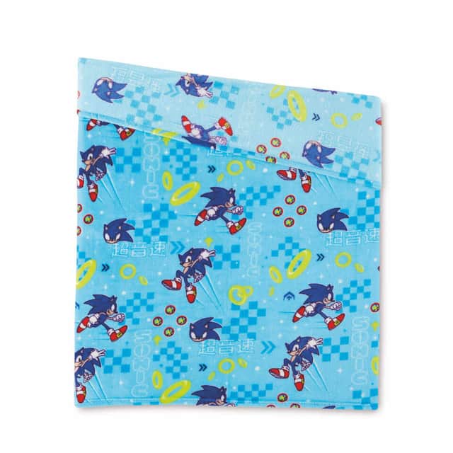 Sonic the Hedgehog Gaming Throw will be on sale at Aldi
