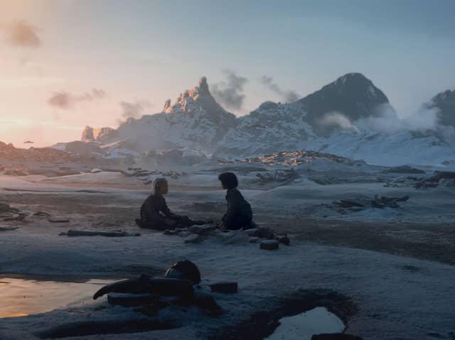 (L-R) KB (Kyriana Kratter) and Wim (Ravi Cabot-Conyers) in Star Wars: Skeleton Crew. Photo: Matt Kennedy /Lucasfilm Ltd.