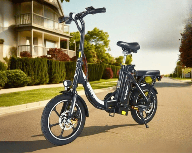 One of the AVDL foldable e-bikes available in the Wowcher deal – compact, road-ready and ideal for urban commuting