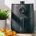 Compact air fryers take up very little space in the kitchen - but they don't usually come this cheap! 
