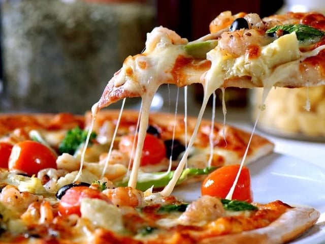 Bolton St, Blackpool - 4.8 stars. Google reviewer: "One of the best vegan pizzas I've ever had. They have a proper pizza oven and have perfected it. All the staff were really nice. They give the option of paying forward a pizza for someone in need of a meal, which always lifts a place in my estimations! Can't recommend the place enough."