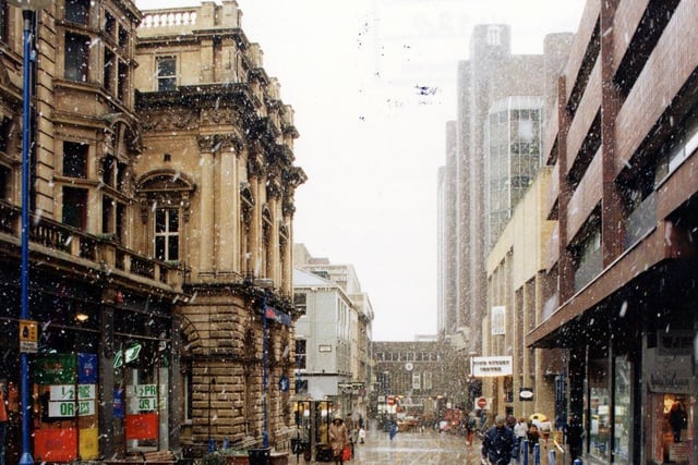 Albion Street looking south towards Bond Street, with the Bond Street Centre on the right. On the left, Benetton ladieswear is on the ground floor of the former YMCA building. Britannia Building Society is next to this.
