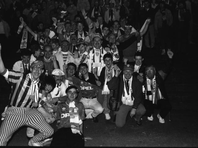 A group of Derry City fans pictured in the Munnikenhuize Stadium before the start of the Uefa Cup first round, second leg tie.