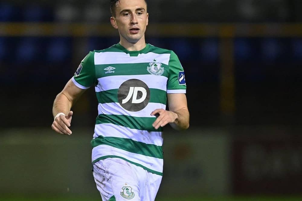 Aaron McEneff has been called up to the Ireland international squad.