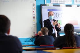 Education Minister Peter Weir speaking to pupils back in September 2020.  Photo by Kelvin Boyes / Press Eye.