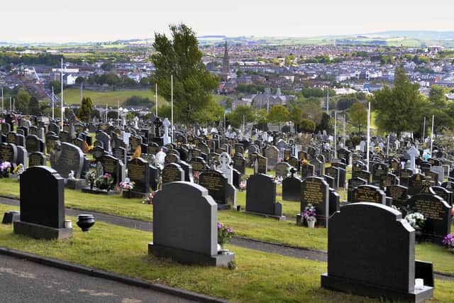 Derry’s  City Cemetery nearing capacity. DER2017GS024