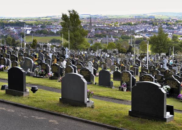 Derry’s  City Cemetery nearing capacity. DER2017GS024