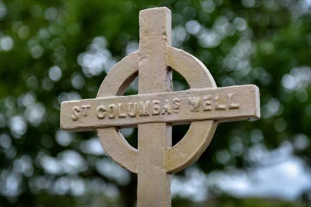 Saint Columbas Well is situated in the Bogside. DER2320GS - 007