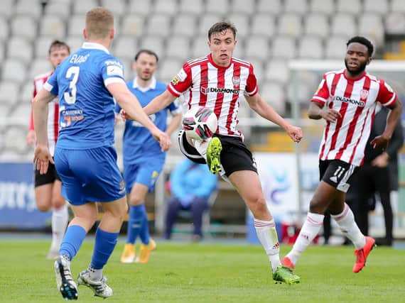 Derry City's Joe Thomson has signed a new deal.