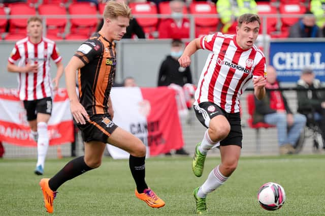 Derry City's Joe Thomson has signed a new two year deal with the club.