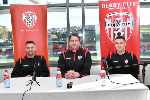 Derry City manager Ruaidhri Higgins sitting in between new signings Michael Duffy and Patrick McEleney, at today's press conference. Picture by Kevin Morrison/Event Images & Video