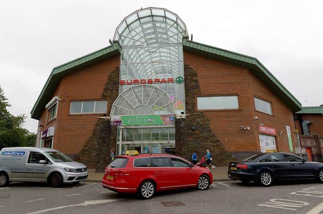 Rathmor Shopping Centre, Creggan. DER2126GS - 054