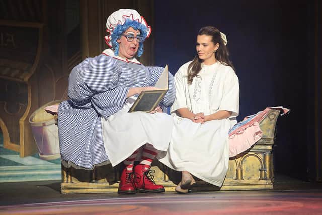 Forum favourite William Caulfield as Nanny Cranny reads to Sleeping Beauty herself, Rachael O’Connor in the Forum Panto.