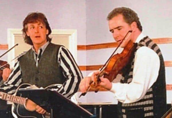 The two Pauls at rehearsals.
