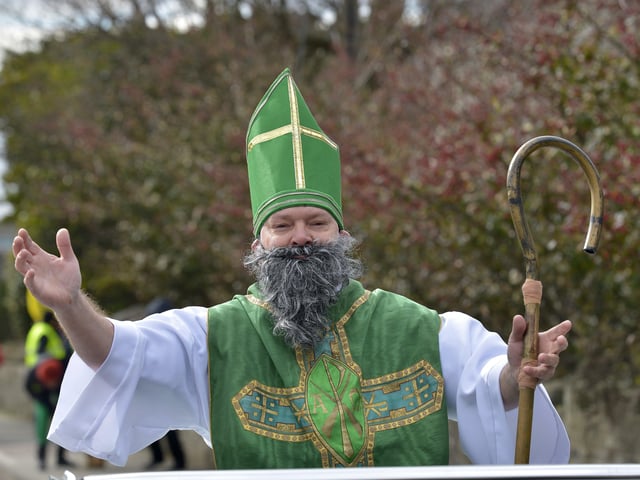 Saint Patrick (aka Sean Tolley) at the St. Patrick’s Day festivities in Buncrana on Saturday afternoon last. DER1118GS011