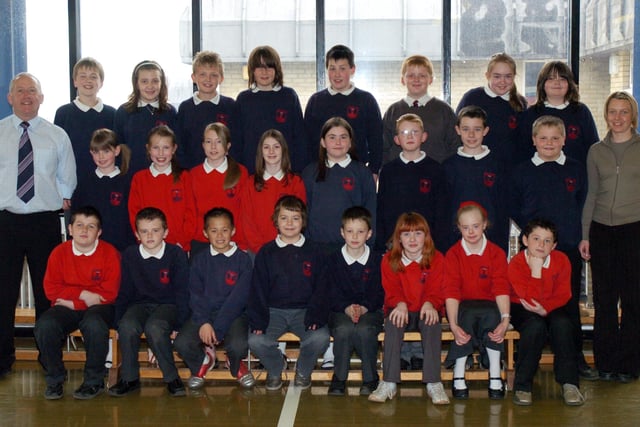 P7 pupils from Lisnagelvin Primary School with class teacher Mr Hughes and classroom assistant Mrs McGowan.