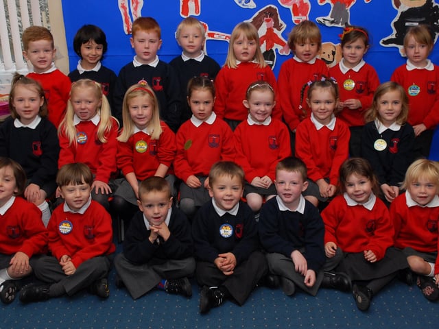 The P1 'M' class at Lisnagelvin Primary School. LS39-131KM