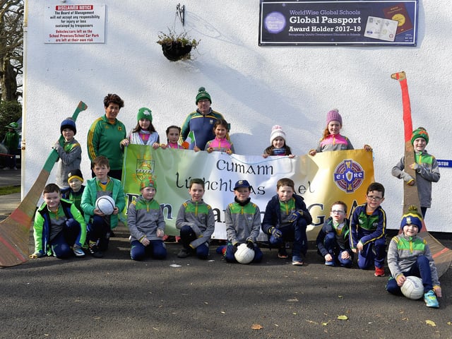 Members of Buncrana GAA took part in the St Patrick’s Day parade. DER1219GS-018