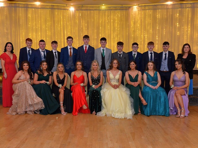 Miss Edel Mallon and Miss Tanya Morrison pictured with 6B students at the Crana College Formal held in the Inishowen Gateway Hotel on Wednesday evening last. Photo: George Sweeney. DER2211GS – 040