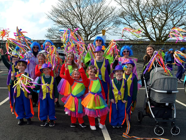 Clooney Youth Group took part in the St Patrick’s Day parade. Photo: George Sweeney / Derry Journal. DER2211GS – 098