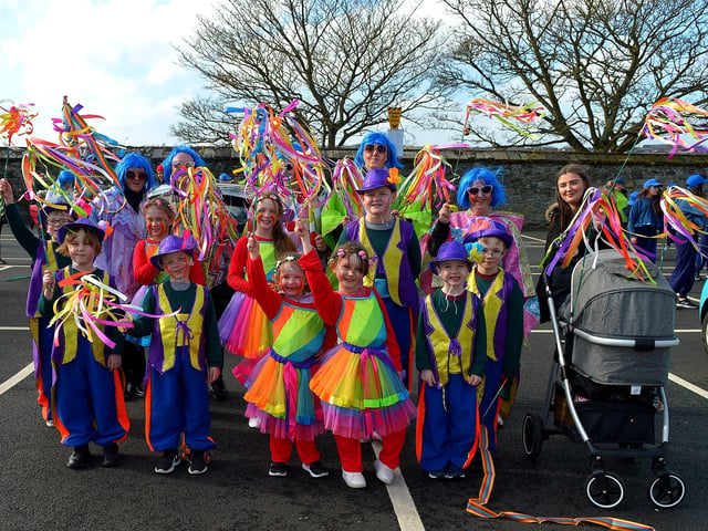 Clooney Youth Group took part in the St Patrick’s Day parade. Photo: George Sweeney / Derry Journal. DER2211GS – 098