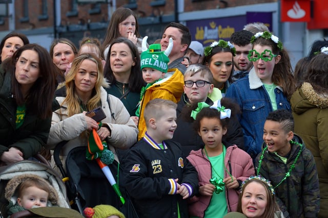 Spectators at the St Patrick’s Day parade. Photo: George Sweeney / Derry Journal. DER2211GS – 113
