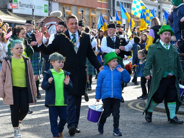 Mayor Graham Warke at the St Patrick’s Day parade in the city centre. Photo: George Sweeney / Derry Journal. DER2211GS – 114