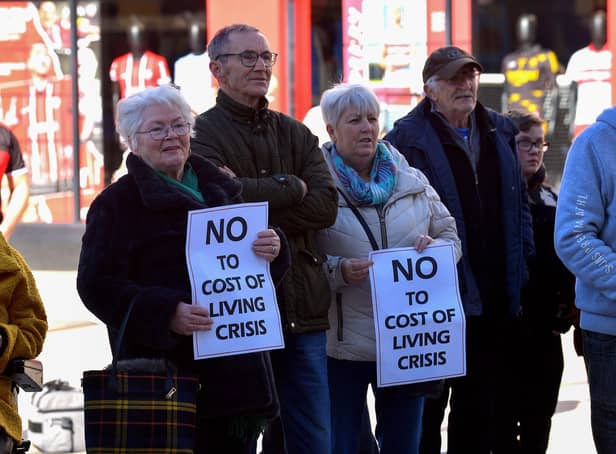 Some of the crowd at the Derry Fuel Poverty Rally in Waterloo Place on Sunday afternoon last. Photo: George Sweeney.  DER2213GS – 066