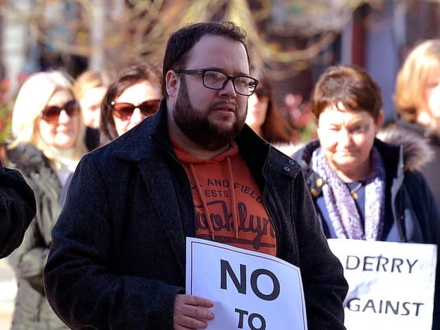 Aontú Councillor Emmet Doyle at the Derry Fuel Poverty Rally in Waterloo Place on Sunday afternoon last. Photo: George Sweeney.  DER2213GS – 067
