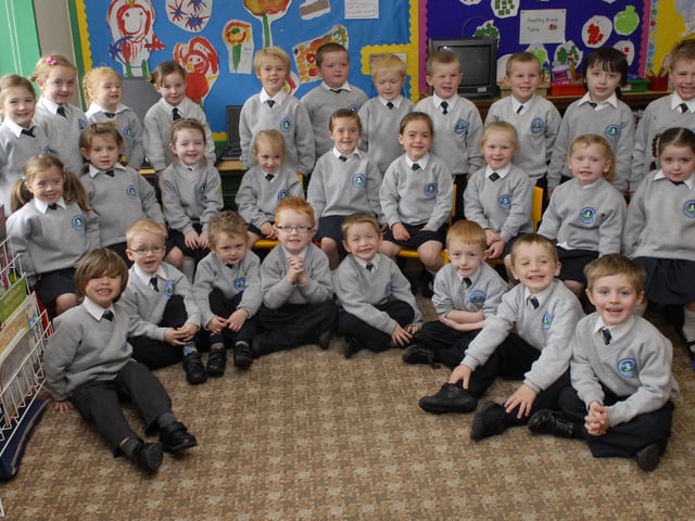 The P1 (Mrs. Wray) class at Sacred Heart Primary School, Trench Road. LS40-117KM