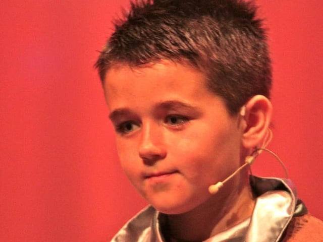 P5 pupil Aoifen McBrearty pictured performing in the Trench Road PS summer show. (Trench Road Aoifen McBrearty(m4)