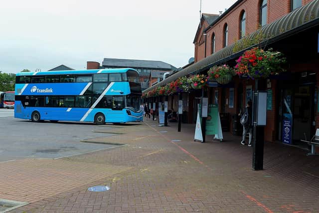 Ulsterbus, Translink, Foyle Street Station. DER2126GS - 046