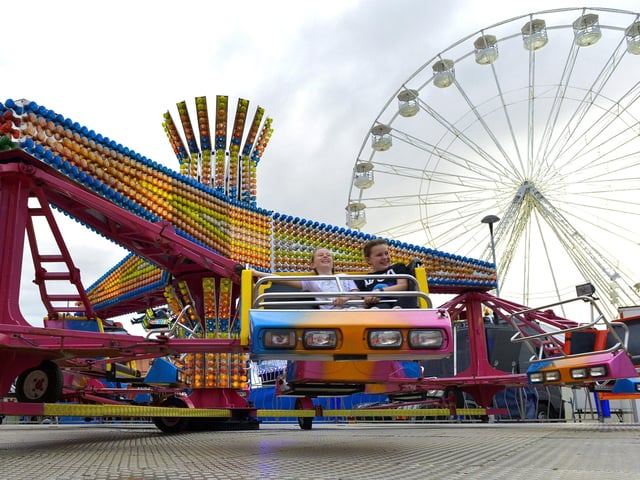 Visitors enjoy the thrill of the Sizzler ride at Cullen’s Amusements, in Ebrington earlier this week. DER2038GS – 041