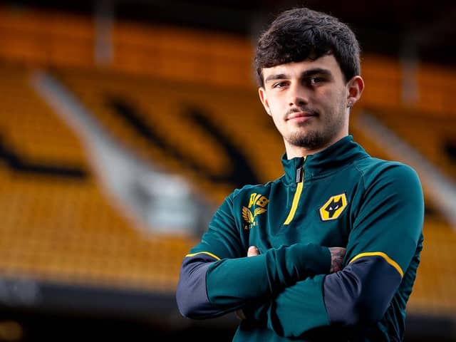 Wolves forward Lee Harkin signed a new contract with the Premiership club.