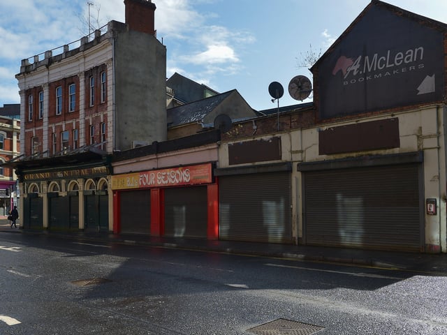 Business premises, in lower Great James’ Street, closed on Wednesday afternoon last. DER1220GS - 009
