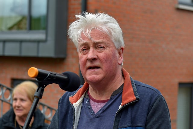 Paul O’Connor, Pat Finucane Centre, speaking at a commemoration in Fahan Street, on Saturday afternoon last, marking the 40th anniversary of the death of 11-year-old Stephen McConomy. Photo: George Sweeney. DER2215GS – 074