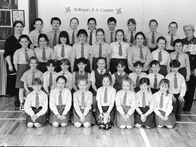 St. Brigid’s Primary School, winners of the P4-P5 Unison Choir Competition at the 1997 Feis Doire Colmcille.