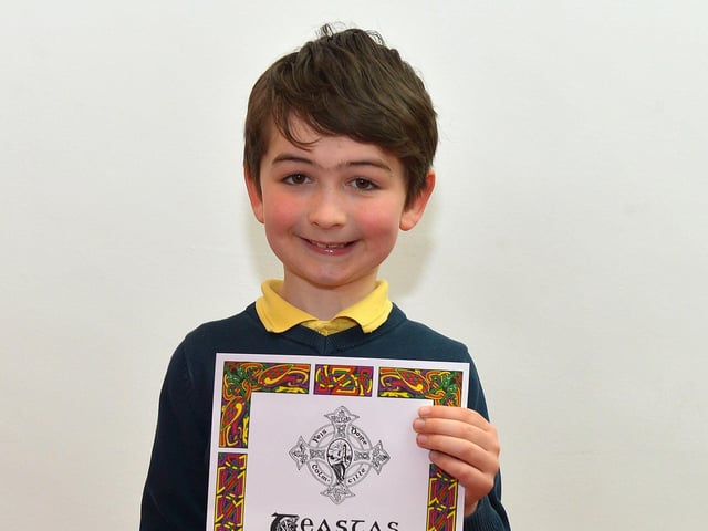 Cohen Lees was Highly Commended for Primary 2 Irish Verse at the recent Féis Dhoíre Cholmcílle, held in Millennium Forum. DER2216GS 021