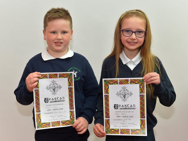 Ronan Deery and Freya Stack were Highly Commended in Irish Verse at the recent Féis Dhoíre Cholmcílle, held in Millennium Forum. DER2216GS 031