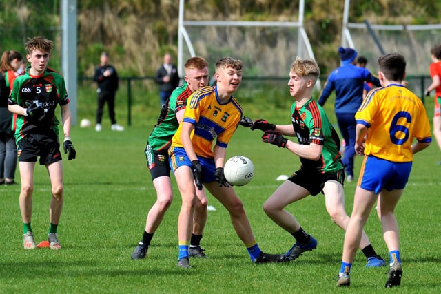 Limavady Wolfhounds and Slaughtmanus at the Annual Corn na bhFiann U17s Sevens competition held at Doire Trasna on Easter Saturday. Photo: George Sweeney. DER2215GS – 049