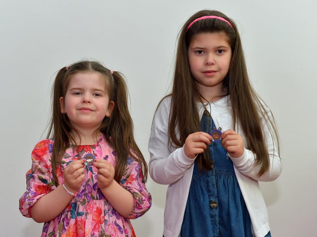 Niamh Doorish was placed third in P1 Verse and her sister Josie was placed first P4 Childrens Verse at the Feis Doire Colmcille, held in Millennium Forum. DER2216GS  109