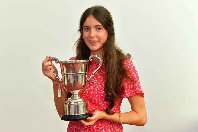 Ella McLaughlin win the WJ McDaid Trophy for Popular Song in addition to the James McCafferty Medal at the Féis Dhoíre Cholmcílle, held in Millennium Forum. DER2216GS  040