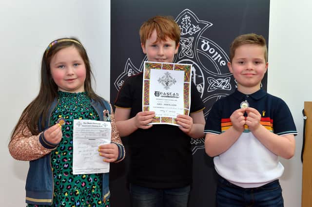 Clara Jane Nelis First in Girls Verse, Daire Nelis Highly Commended in Favourite Poem and Lochlan Quigley First in Boys Verse at the Féis Dhoíre Cholmcílle, held in Millennium Forum. DER2216GS  059